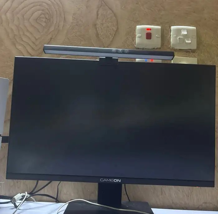 شاشه قيمنق للبيع