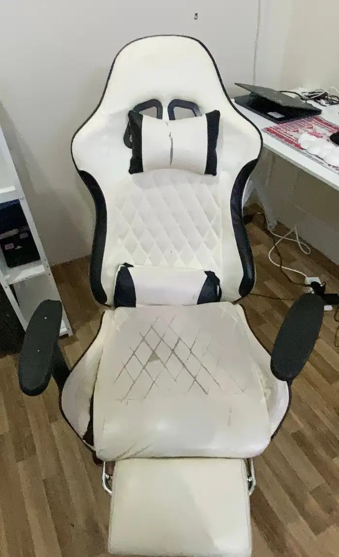 للبيع كرسي قيمينق