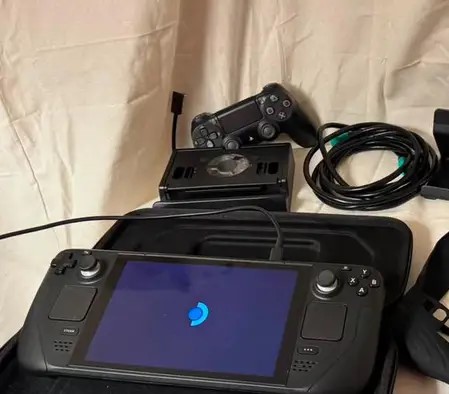 جهاز العاب محمول ستيم ديك steam deck LCD 256GB للبيع