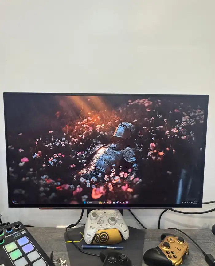 شاشة LG WOLED قيمنق
