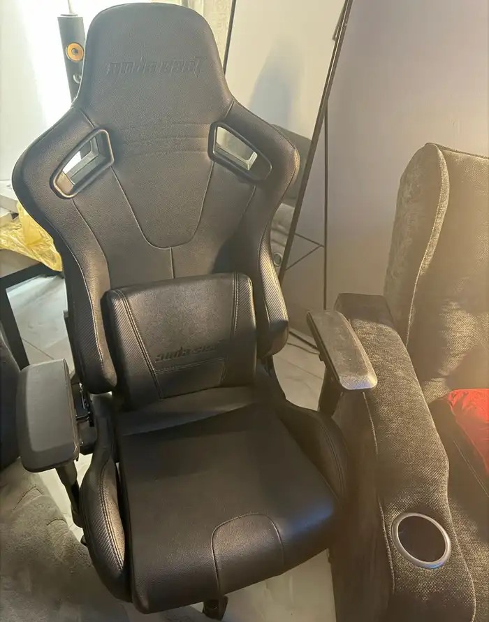 كرسي gaming من شركة Anda Seat