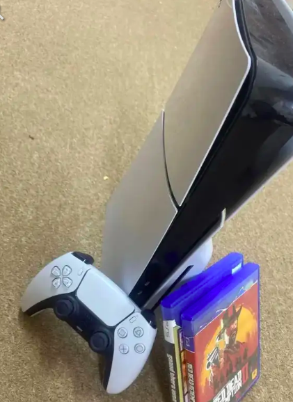 سوني 5 للبيع