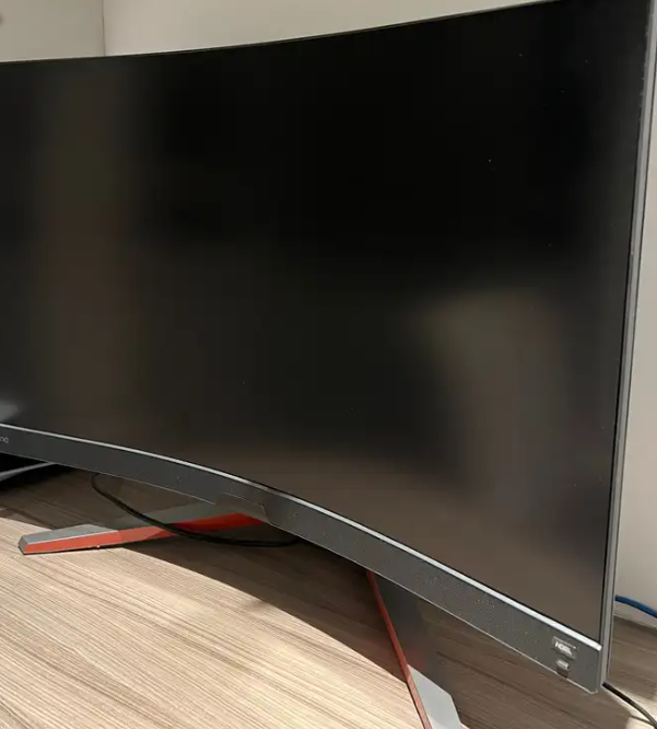 شاشة قيمنق Benq Mobiuz EX3210R