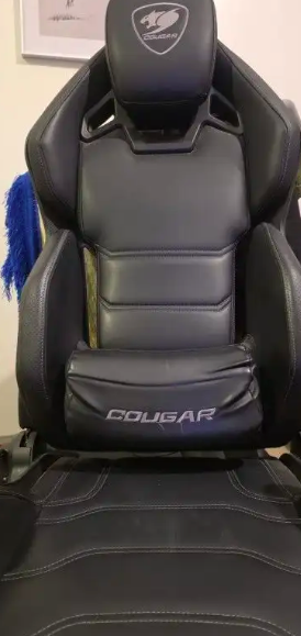 كرسي قيمنق مريح من GOUGAR