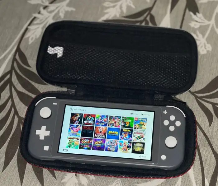 سويتش لايت معدل - Switch Lite Hacked