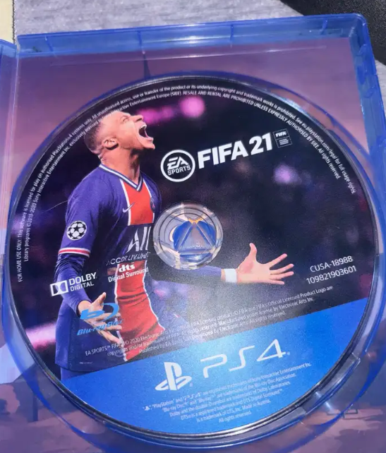 شريط فيفا 21 نسخة سوني 4