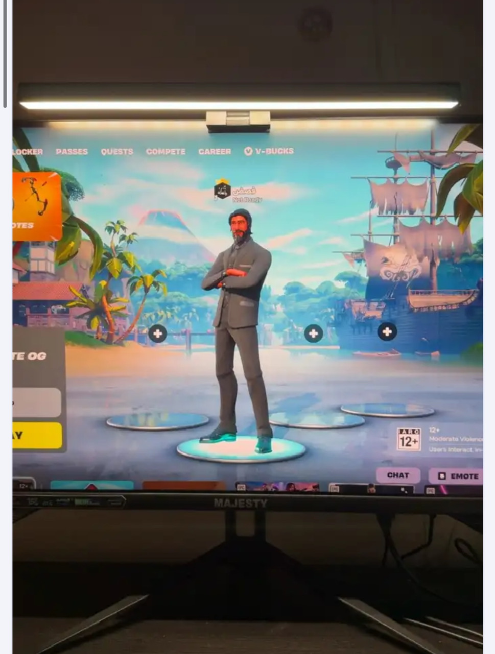 حساب فورت نايت البروفيسور و 70 سكن