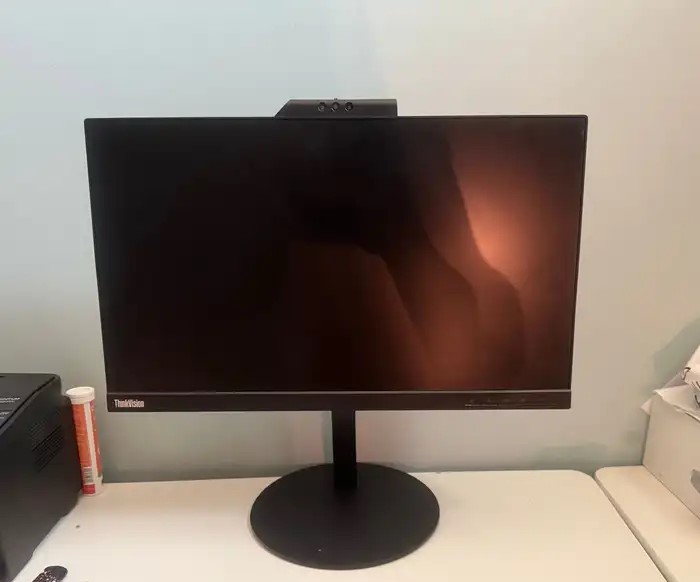 شاشة لينوفو مميزة للالعاب والاجتماعات Lenovo ThinkVision