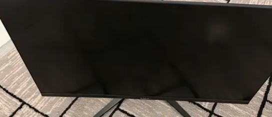 شاشه 180 هيرتز 2k استخدام نظيف مافيها اي لمسه ولا اي خدش