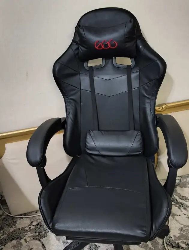 للبيع كرسي قيمنق بسعر رخيصة