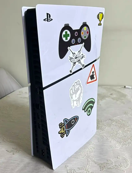 سوني 5 سليم SD نظيف نظيف بكرتونه